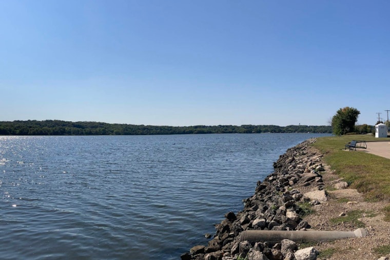 Rescue Teams Save Stranded Kayaker on Mississippi River Near Duvall Landing