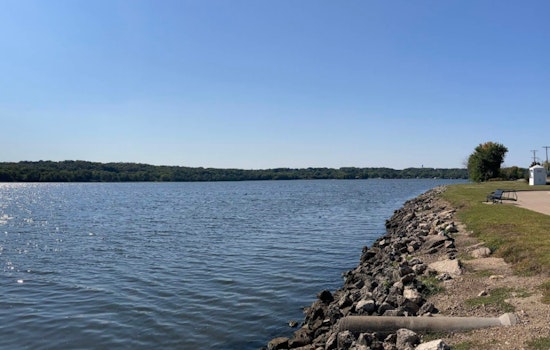 Rescue Teams Save Stranded Kayaker on Mississippi River Near Duvall Landing