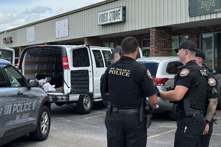 Routine Traffic Stop in Mount Juliet Unravels Stolen Van, Drugs, and Fraudulent Checks from St. Louis