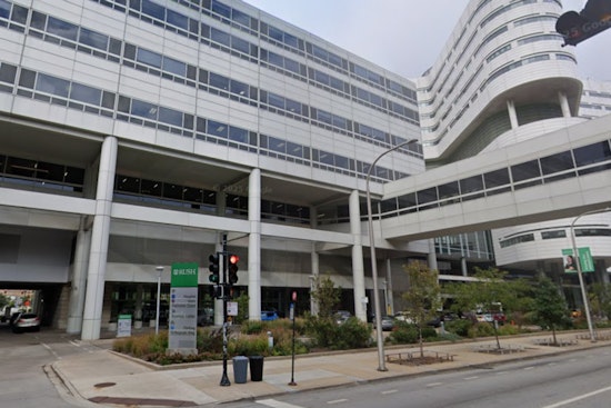 Rush University Medical Center in Chicago Battles Heat After AC Failure, Diverts Ambulances
