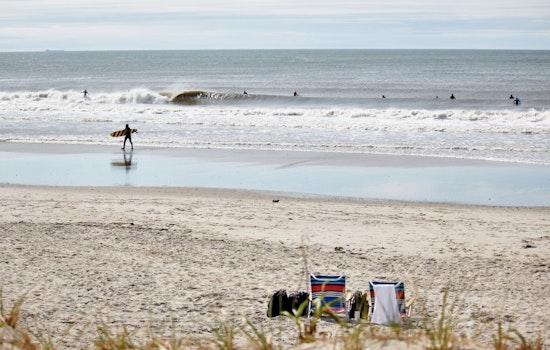 Search Continues for Missing Swimmer off Rockaway Beach in Queens Amidst Thunderstorms