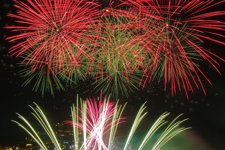 Seattle Police and Fire Departments Urge Safety for Fourth of July Festivities, Pro Fireworks Show at Lake Union Set to Dazzle