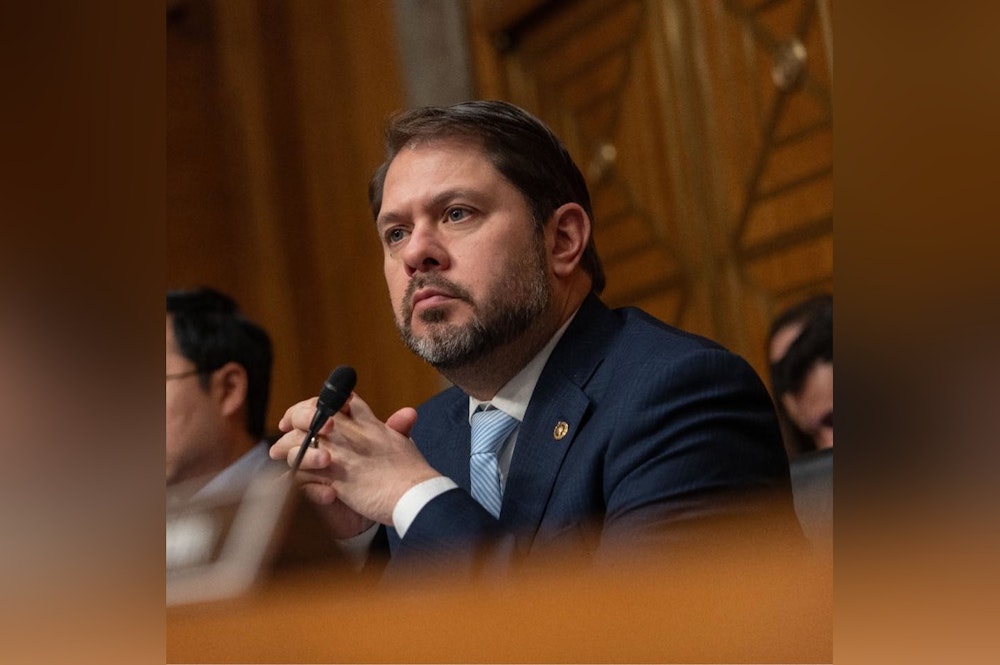 Senator Gallego and Colleagues Challenge CFPB's Reintroduction of Medical Debt on Credit Reports