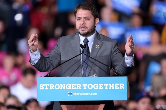 Senator Gallego Introduces Bipartisan Bills to Revolutionize U.S. Affordable Housing Market