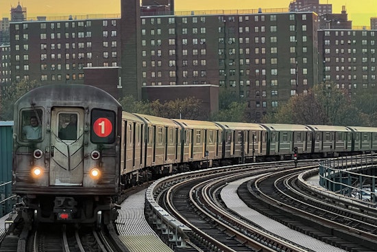 Service Resumes on No. 1 Subway Line in Upper Manhattan After Water Leak Disruption