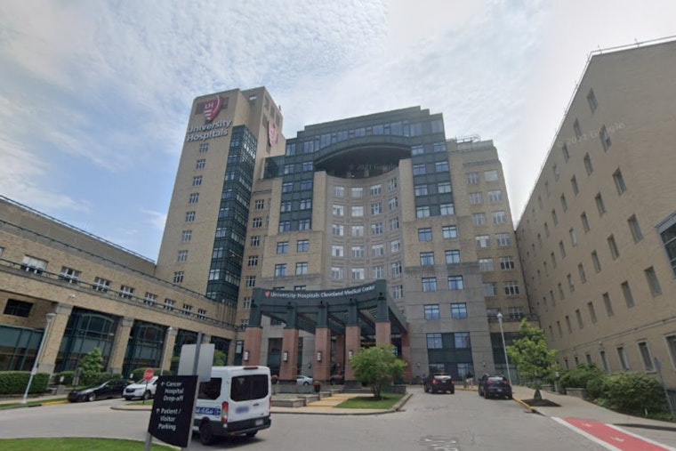 Shaker Heights Community Rallies in Support of Fired UH Pediatricians Amid Union Organizing Dispute