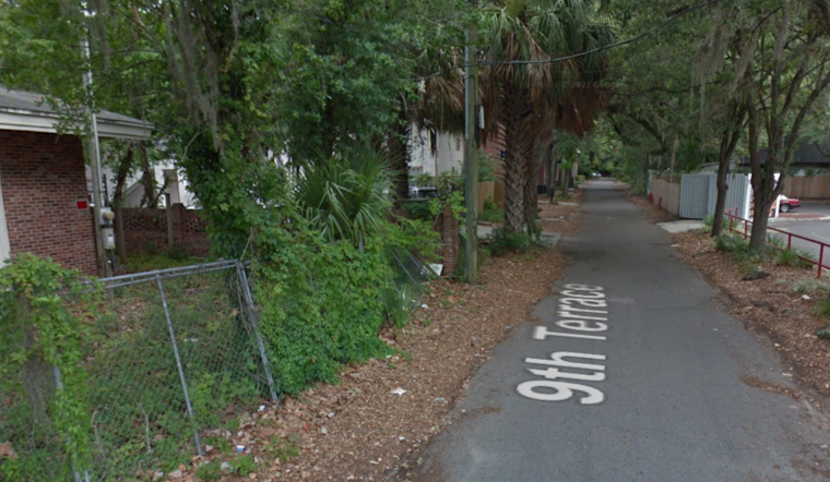 Shooting Near University of Florida Prompts Shelter-in-Place Order, Suspect Contained Off-Campus