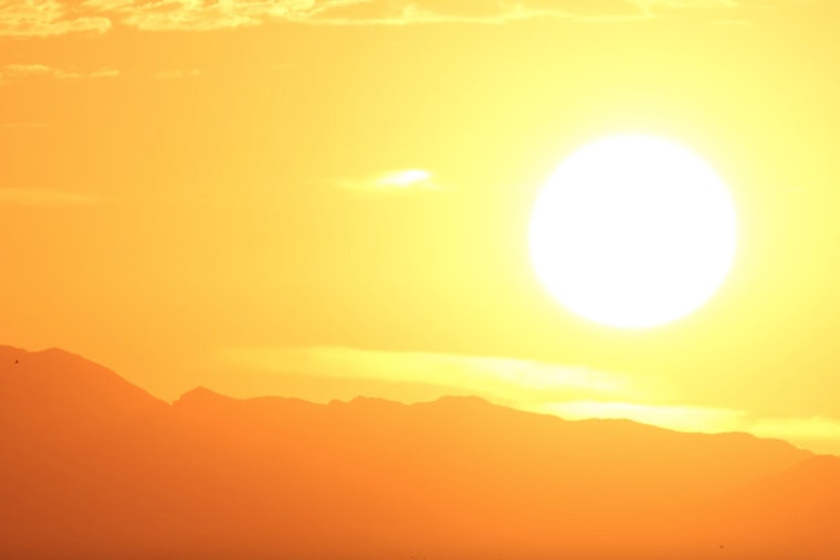 St. Louis Battling Extreme Heatwave as Warnings and Advisories Are Issued While Temperatures Soar