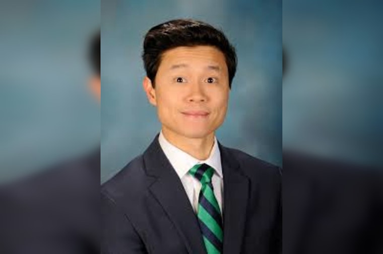 State Rep. Hoan Huynh Enters Race for Illinois' 9th District, Eyes Schakowsky's Seat in Congress
