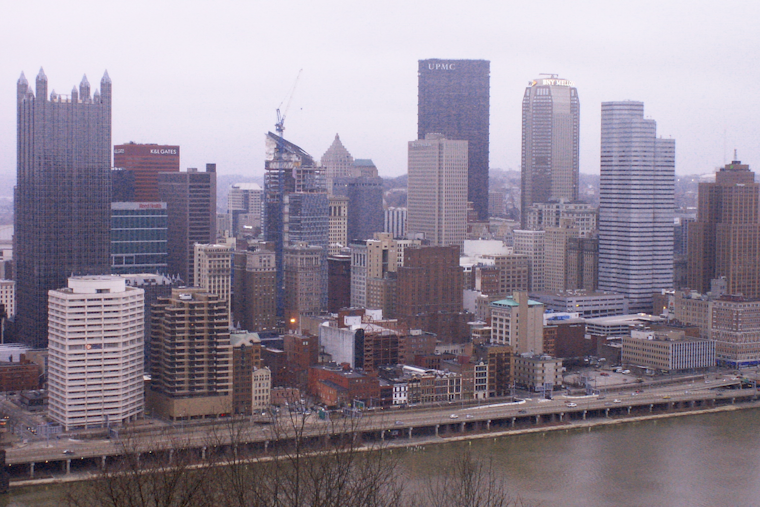 Stormy Start to the Week: Pittsburgh Faces Showers and Thunderstorms