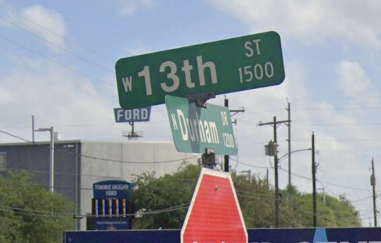 Suspect Fatally Shot by Houston Police Following SWAT Standoff in Heights Neighborhood