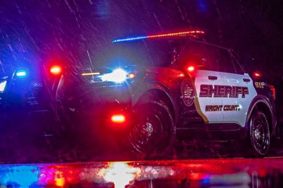 Swift Action by First Responders Averts Disaster on Crow River as Eight Are Safely Rescued Near St Michael
