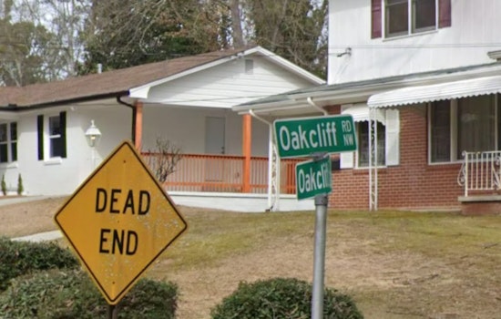Teenager Wounded in Leg During Suspected Robbery Shooting in Atlanta's Oakcliff Court