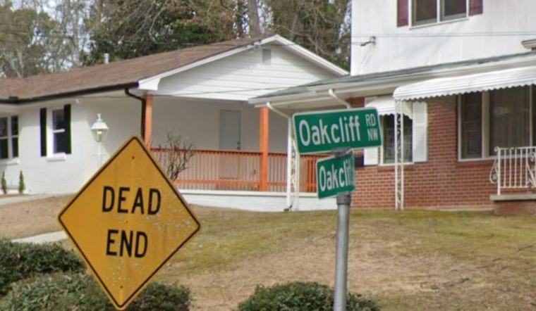 Teenager Wounded in Leg During Suspected Robbery Shooting in Atlanta's Oakcliff Court