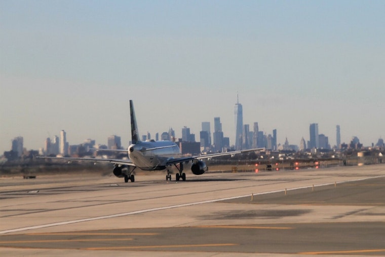 Thunderstorms Trigger Massive Delays at Major East Coast Airports During Busy Holiday Travel