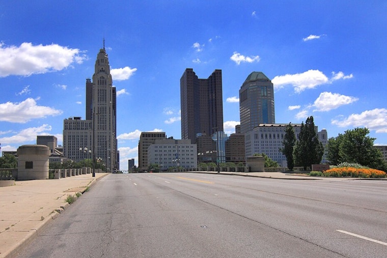 Tranquil Weekend Skies Over Columbus and Cincinnati Before Possible Thunderstorms