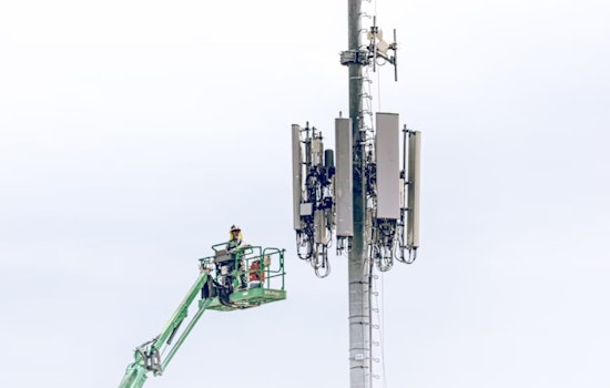 Unscheduled Data Cable Disruption Causes Internet Outage and Traffic Delays in Euless