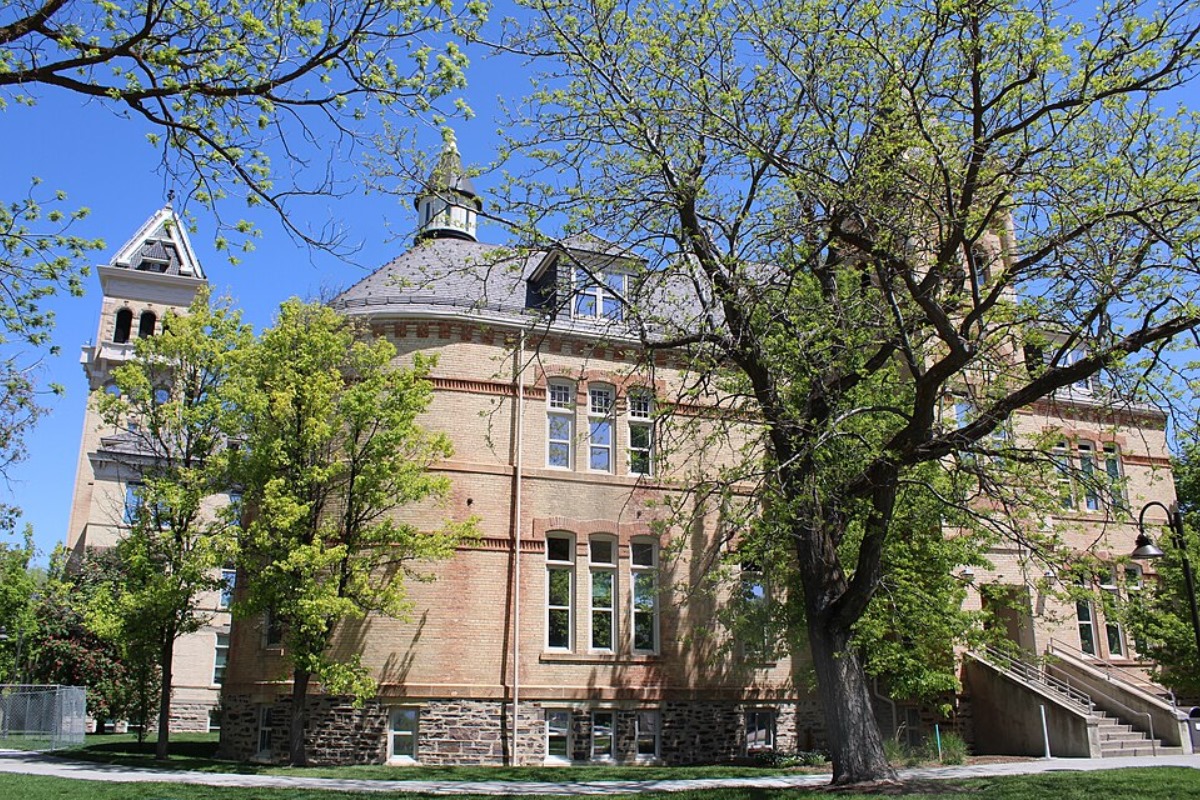 Utah State University Set to Join Pac-12 Conference with "Reach and