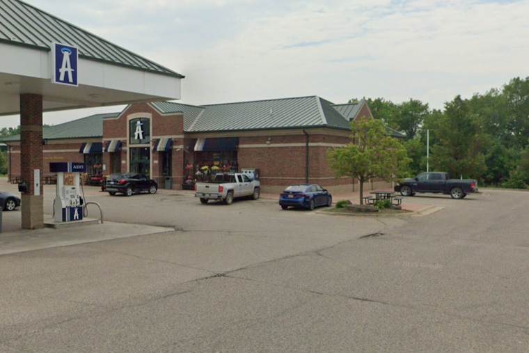 Warren Woman Fatally Struck While Holding Child in Oakland County, Suspected Impaired Driver Arrested