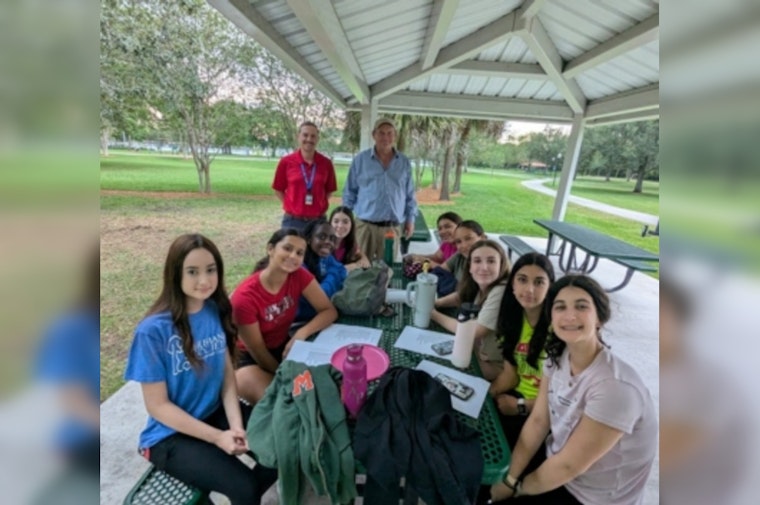 Weston Girl Scouts Earn Trees Badge with City's Landscaping Experts at Weston Regional Park