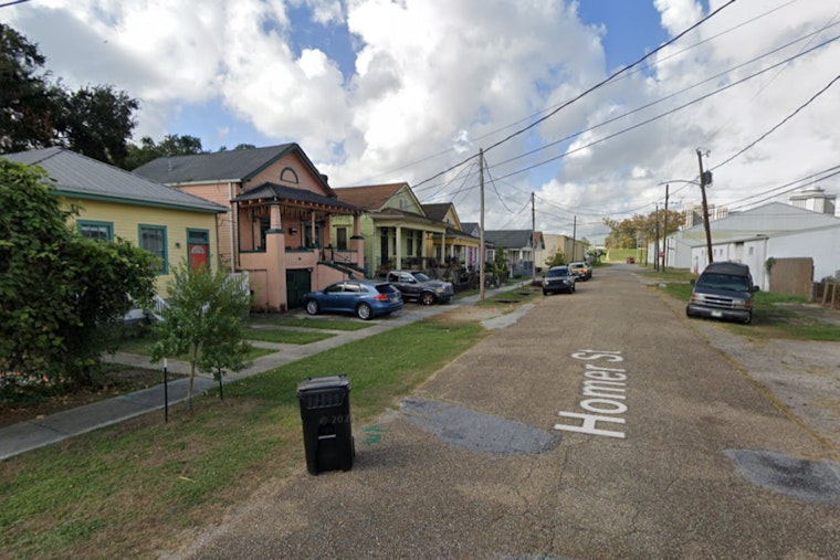 Woman Succumbs to Injuries Following Swift Algiers House Fire Rescue Effort by New Orleans Firefighters
