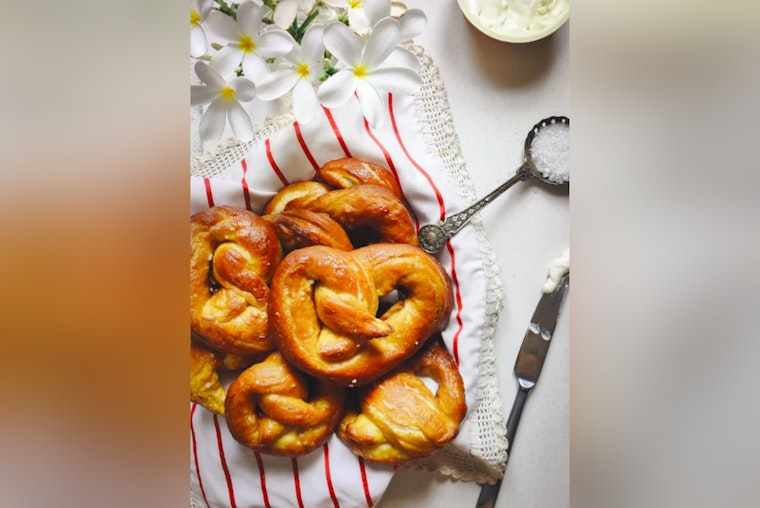 Worcester Welcomes New Philly Pretzel Factory Location with Grand Opening Event and PlayStation 5 Giveaway