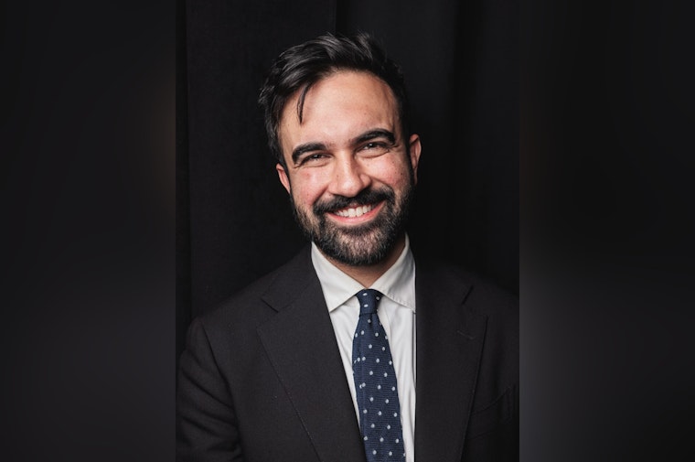 Zohran Mamdani Defeats Former Governor Andrew Cuomo in NYC Democratic Mayoral Primary
