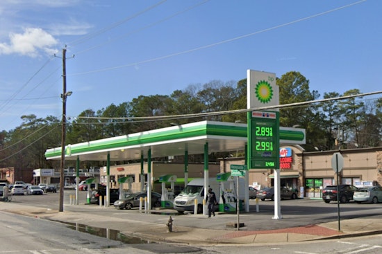 20-Year-Old Man Shot in Suspected Attempted Robbery Near Southwest Atlanta Gas Station