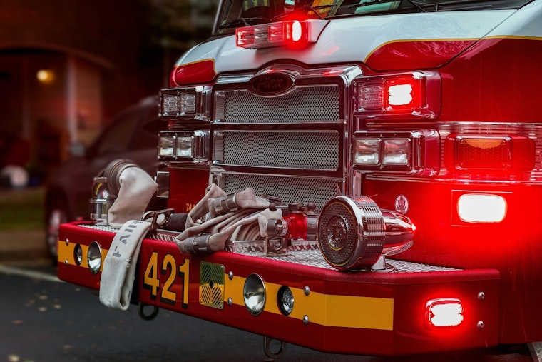 5 Firefighters Injured in Early Morning Blaze in Jamaica, Queens