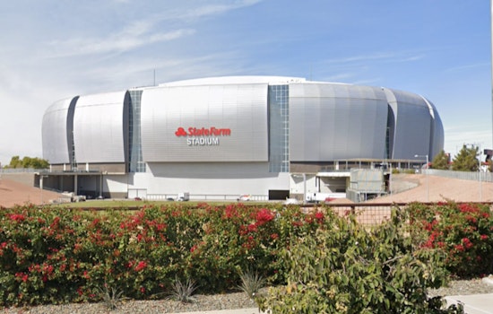 Arizona Cardinals' Home Stadium Scores Big with Local Gourmet Eateries and Express Ordering