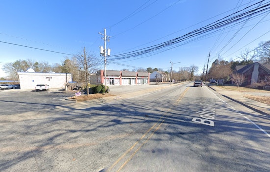 Atlanta Man Hospitalized with Stab Wounds, Police Investigate Unsettled Incident on Bolton Road NW