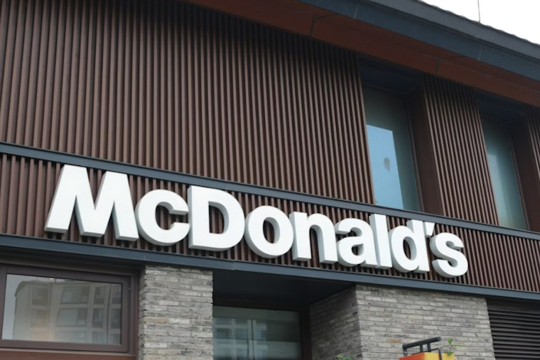 Brooklyn Water Bagel and McDonald's Partner with Education Foundation to Support Palm Beach County Students