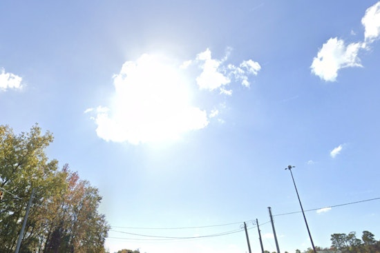 Charlotte Weather, Week Ahead Offers Mix of Sunshine and Rain Chances, with Highs in the 80s