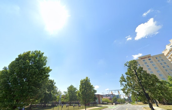 Charlotte's Week Ahead, Sunny Days and Tranquil Evenings, with Possible Evening Showers