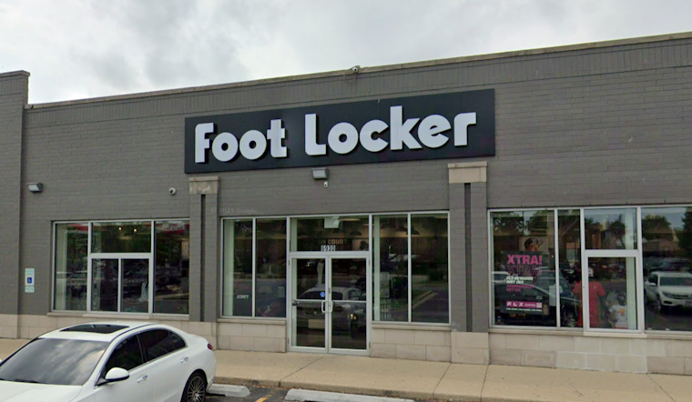 Chicago's West Englewood Foot Locker Hit by "Smash-and-Grab" Burglary, Suspects at Large