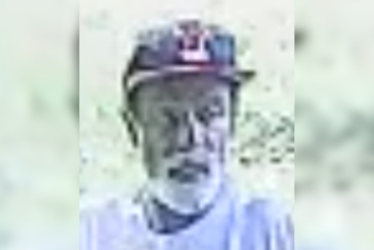Cincinnati Police Seek Public Help to Identify Suspect in West 8th Street Phone Theft