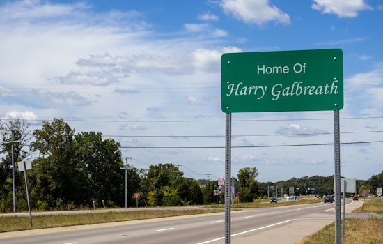 Clarksville Honors NFL Veteran and Hometown Hero Harry Galbreath with Commemorative Sign