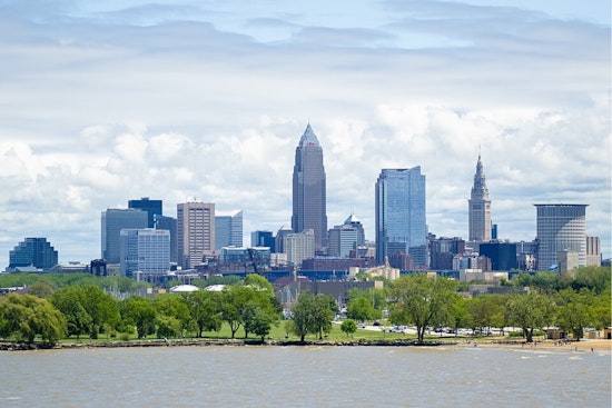 Cleveland Anticipates Weather Whiplash: Clear Skies Followed by Weekend Cold Front and Storm Potential