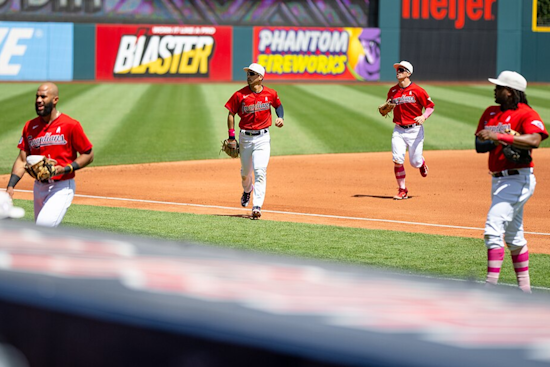 Cleveland Guardians Dominate Chicago White Sox 9-5, Extending Winning Streak in Playoff Hunt