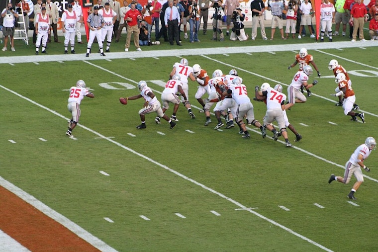 Columbus Countdown: Ohio State Braces for Epic Gridiron Battle Against Top-Seeded Texas in Season's Most Anticipated Football Frenzy
