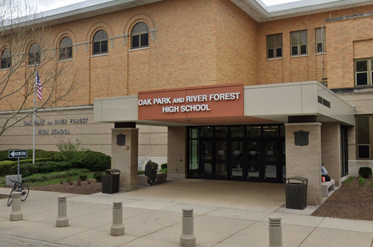 Controversy at Oak Park and River Forest High School as Doors Are Removed From Bathrooms to Deter Misconduct