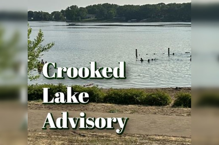 Coon Rapids Warns of Blue-Green Algae at Crooked Lake, Urges Public Caution