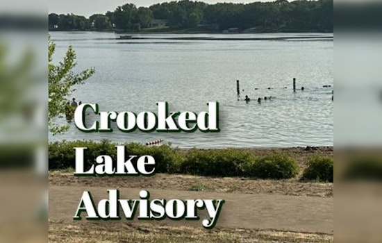 Coon Rapids Warns of Blue-Green Algae at Crooked Lake, Urges Public Caution