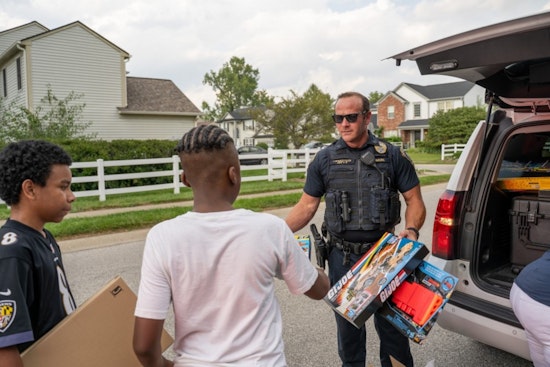 CSX Joins Forces with First Responders Children’s Foundation to Gift Toys During National Night Out in Lawrence