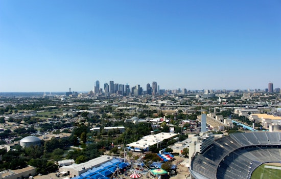 Dallas Swelters Under Heat Advisory With Index Values Up to 107