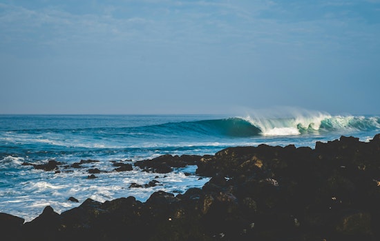 Hawaii Issues High Surf Advisory as 14-Foot Waves Target Islands