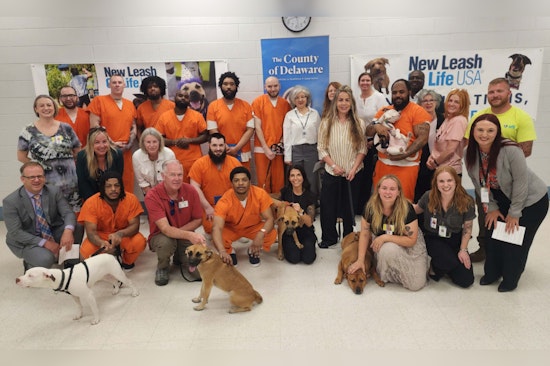 Delaware County Celebrates New Leash on Life USA Program Graduates at George W. Hill Correctional Facility