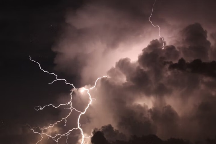 Denver Braces for Stormy Week Ahead with Rain, Thunderstorms and Cooler Temperatures, NWS Warns