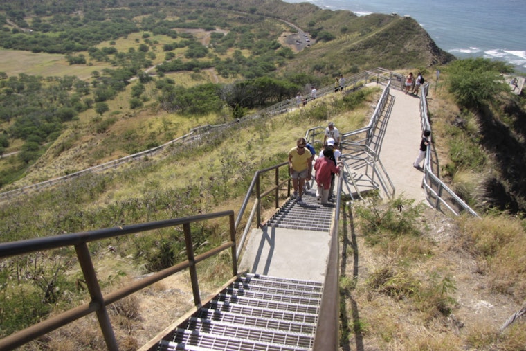 Diamond Head Trail Claims Another Hiker in Heat-Related Emergency