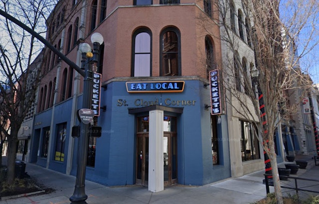 Downtown Nashville's Puckett's Restaurant Temporarily Shuts Down Due to HVAC Collapse, Aims for Swift Reopening